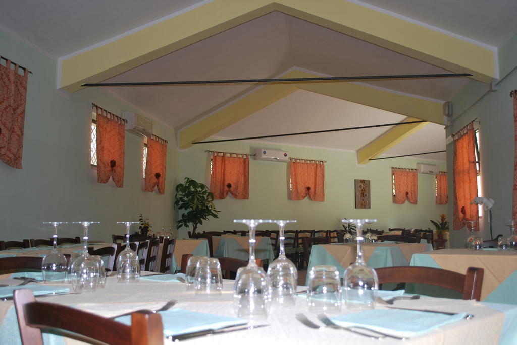 Punto Di Ristoro Uttolo Bed & Breakfast Baunei Luaran gambar